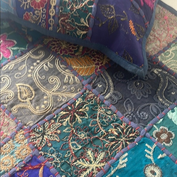 Handmade HD Buttercup Patchwork Embroidered Pillow Case - 16x16 - Picture 2 of 7